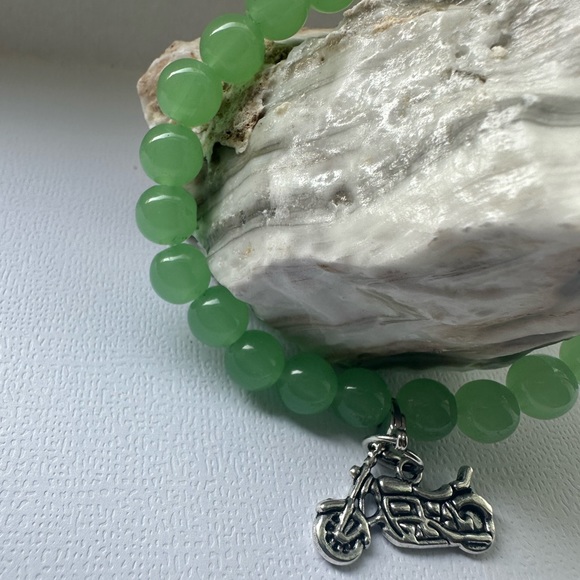 Artisan Beaded Motorcycle bracelet A entire stone . - Picture 6 of 12